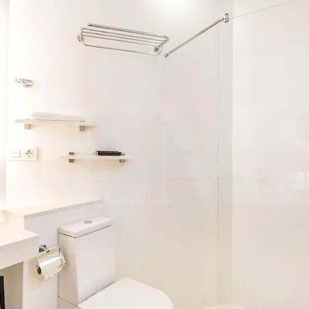 Spacious Apartment By Picasso Museum By Rems Malaga Exterior photo